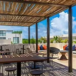Piscina Privada Con Gran Comodidad.